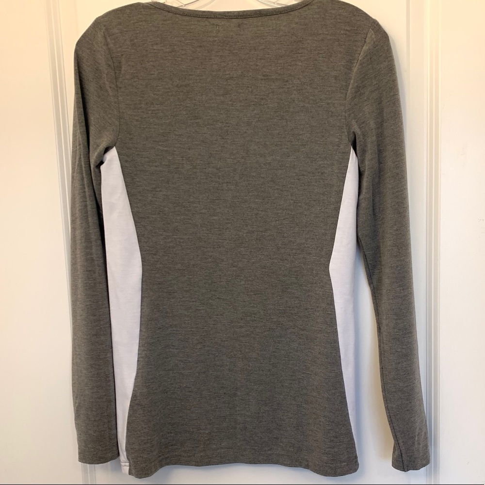 Guess - Picture 2 of 5